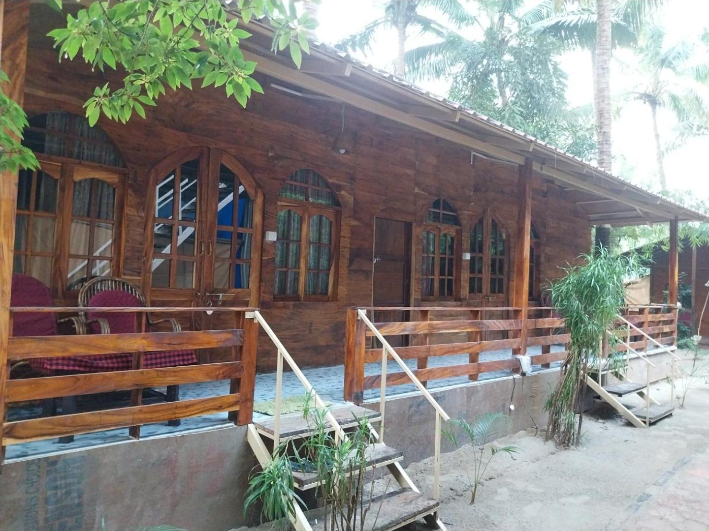 Bed and Breakfast Fernandes Bar And Restaurant à Canacona Extérieur photo